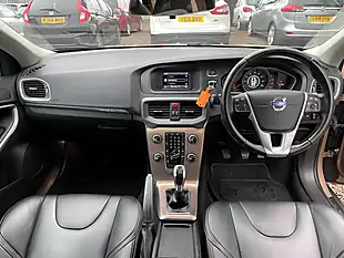 Used 2014 Volvo V40 Cross Country Lux Bronze - Interior and Exterior details 18