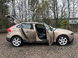Used 2014 Volvo V40 Cross Country Lux Bronze - Interior and Exterior details 7