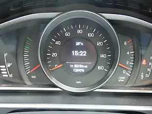 Used 2014 Volvo V40 Cross Country Lux Grey - Interior and Exterior details 14
