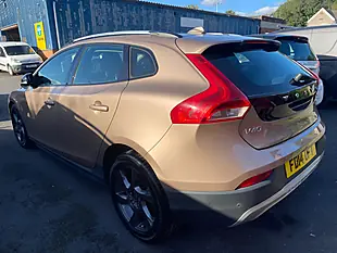 Used 2014 Volvo V40 Cross Country Lux Nav Bronze - Interior and Exterior details 4