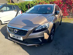 Used 2014 Volvo V40 Cross Country Lux Nav Bronze - Interior and Exterior details 5