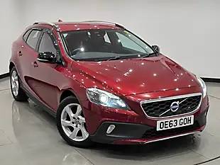 Used 2014 Volvo V40 Cross Country Lux Red - Interior and Exterior details 10
