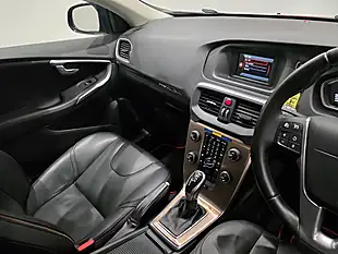 Used 2014 Volvo V40 Cross Country Lux Red - Interior and Exterior details 16