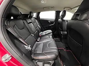 Used 2014 Volvo V40 Cross Country Lux Red - Interior and Exterior details 6