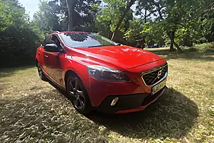 Used 2014 Volvo V40 Cross Country Lux Red - Interior and Exterior details 2