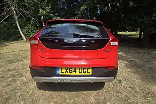 Used 2014 Volvo V40 Cross Country Lux Red - Interior and Exterior details 6
