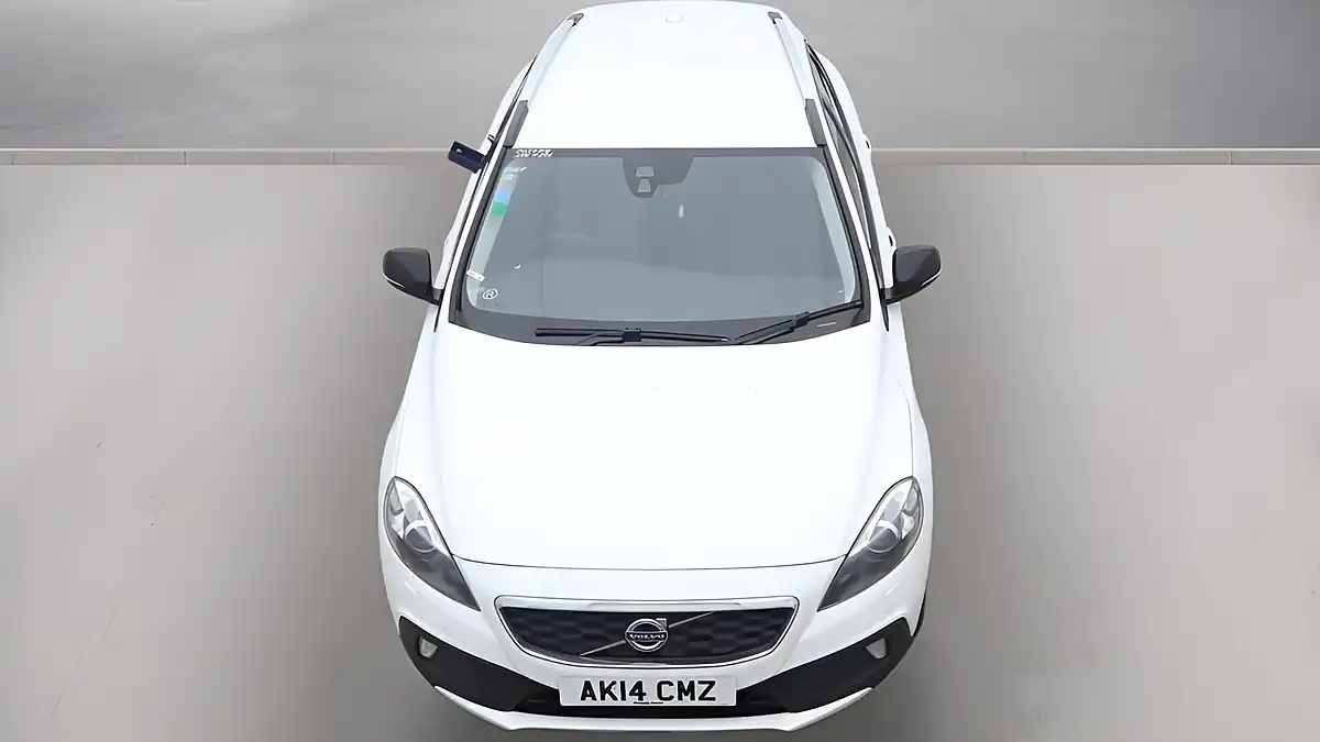Used 2014 Volvo V40 Cross Country Lux White - Interior and Exterior details 18