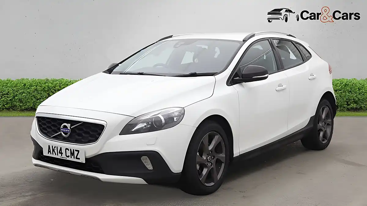 Used 2014 Volvo V40 Cross Country Lux White - Interior and Exterior details 2