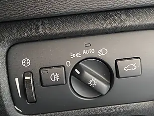 Used 2014 Volvo V40 Cross Country Lux White - Interior and Exterior details 16