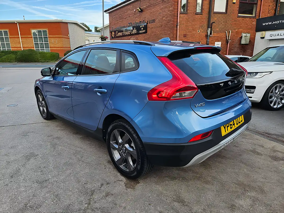 Used 2014 Volvo V40 Cross Country Luxury Power Blue - Interior and Exterior details 17