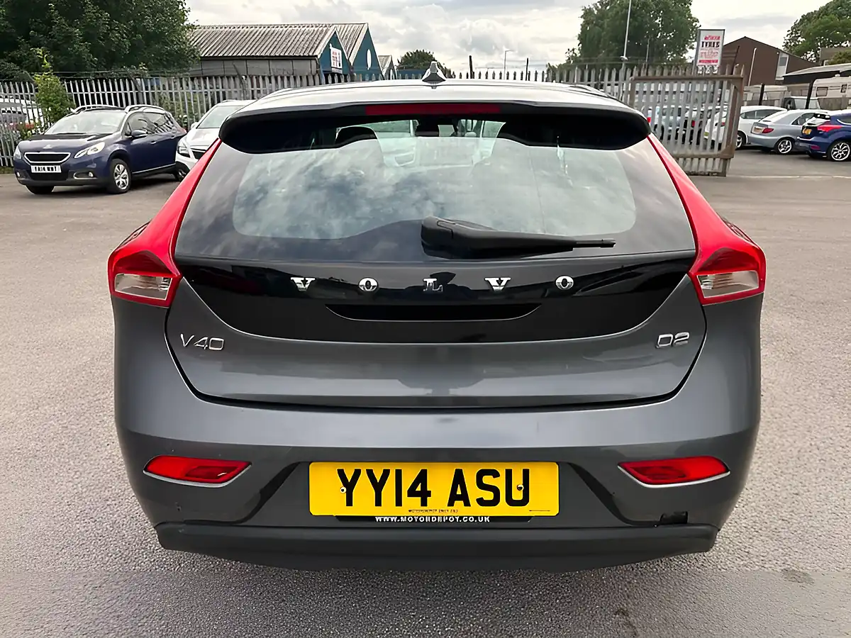 Used 2014 Volvo V40 Es Grey - Interior and Exterior details 10