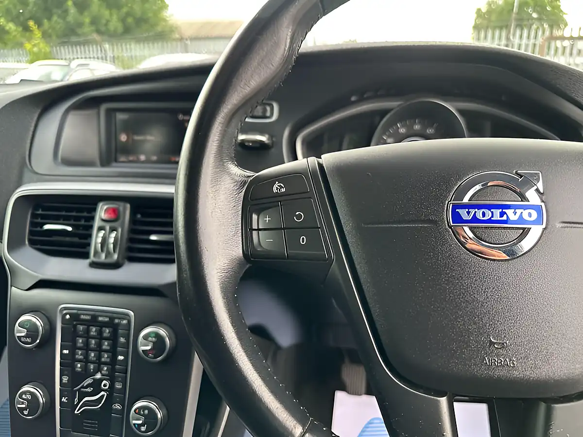 Used 2014 Volvo V40 Es Grey - Interior and Exterior details 16