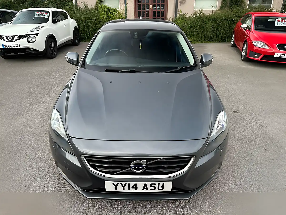 Used 2014 Volvo V40 Es Grey - Interior and Exterior details 9