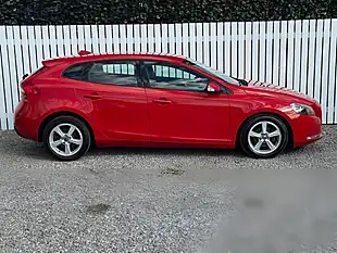 Used 2014 Volvo V40 Es Nav Red - Interior and Exterior details 7