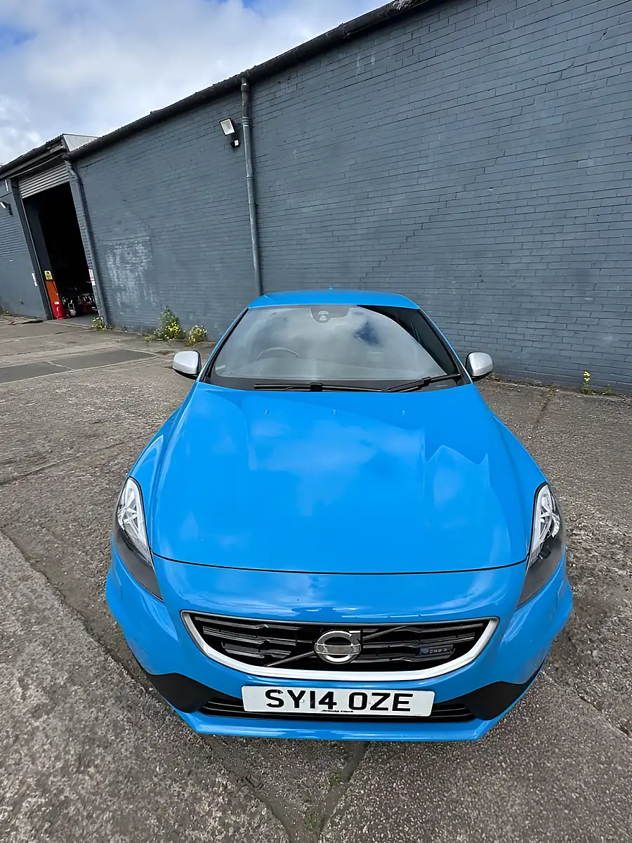 Used 2014 Volvo V40 R-Design Blue - Interior and Exterior details 7
