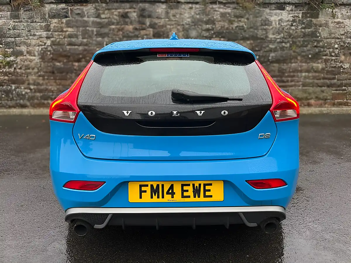 Used 2014 Volvo V40 R-Design Caspian Blue - Interior and Exterior details 6