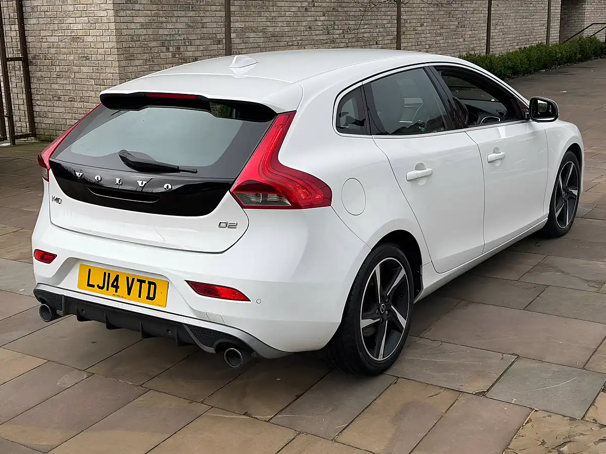 Used 2014 Volvo V40 R-Design Nav White - Interior and Exterior details 6