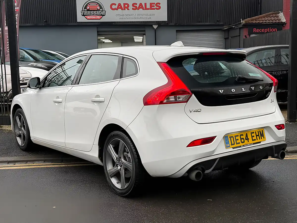 Used 2014 Volvo V40 R-Design Nav White - Interior and Exterior details 2