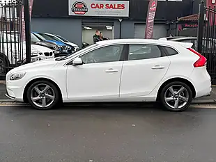 Used 2014 Volvo V40 R-Design Nav White - Interior and Exterior details 4