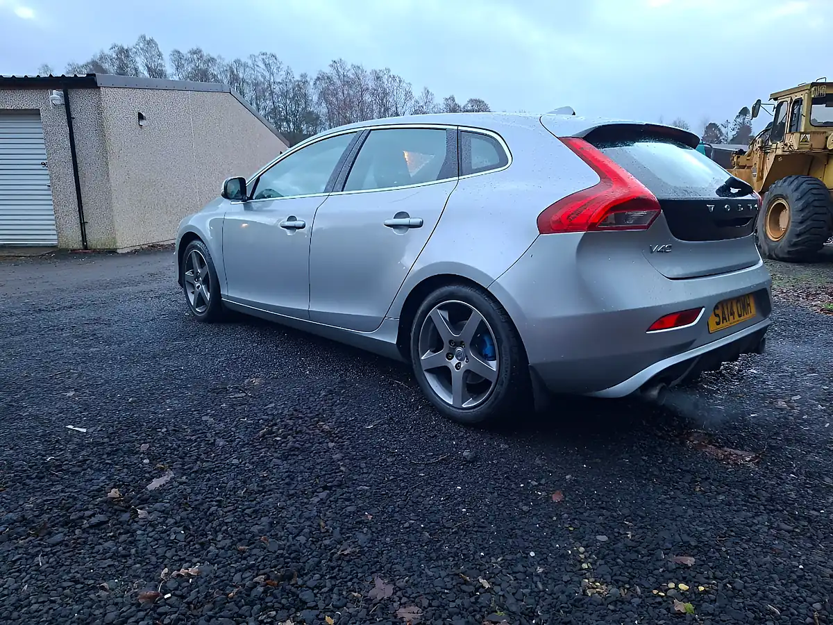 Used 2014 Volvo V40 R-Design Silver - Interior and Exterior details 7
