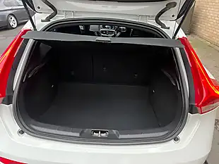 Used 2014 Volvo V40 R-Design White - Interior and Exterior details 11