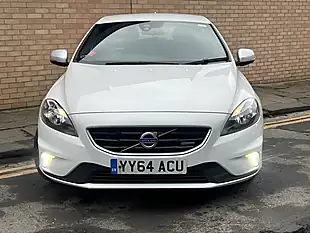 Used 2014 Volvo V40 R-Design White - Interior and Exterior details 2