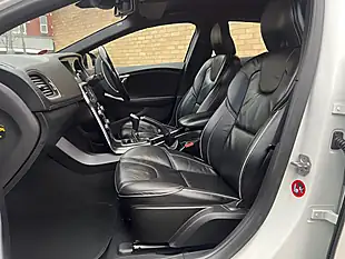 Used 2014 Volvo V40 R-Design White - Interior and Exterior details 5
