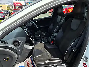 Used 2014 Volvo V40 R-Design White - Interior and Exterior details 16