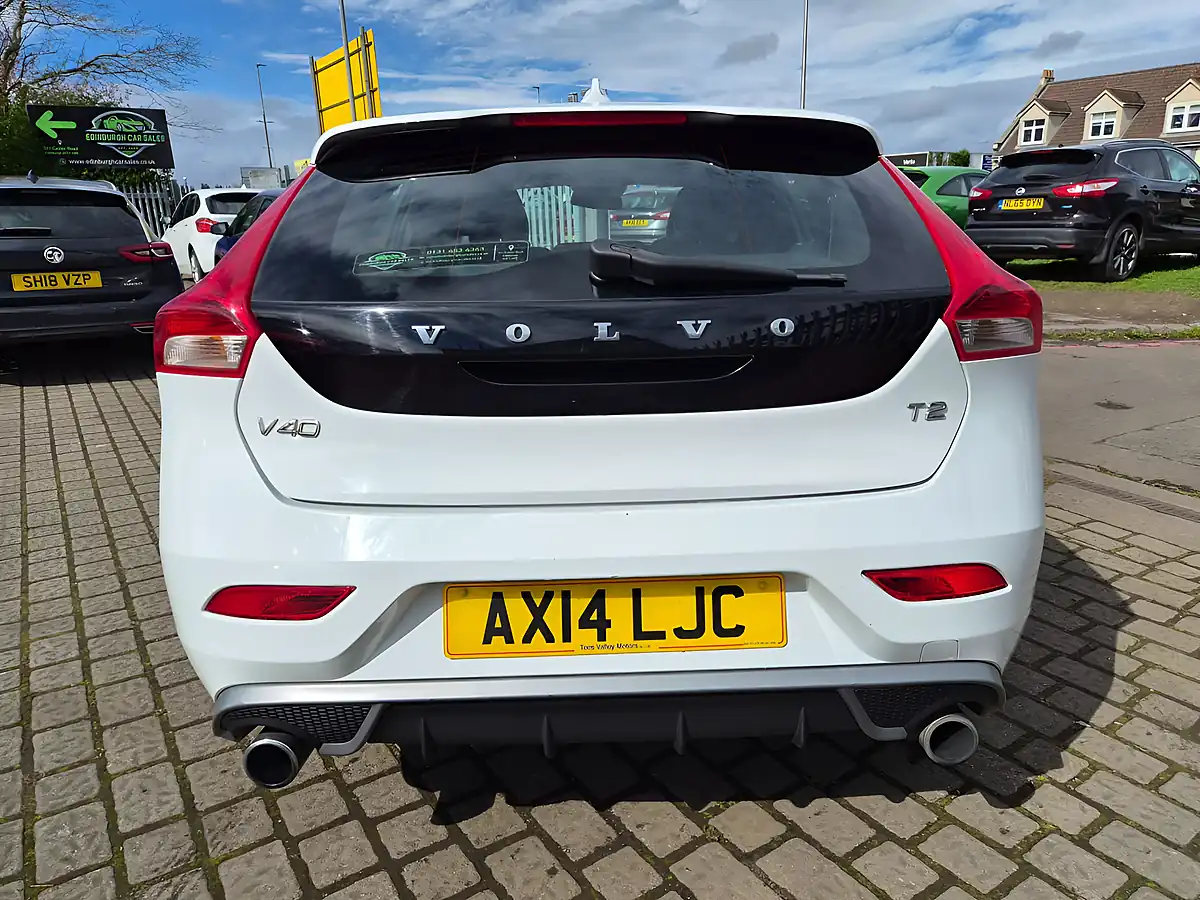 Used 2014 Volvo V40 R-Design White - Interior and Exterior details 5