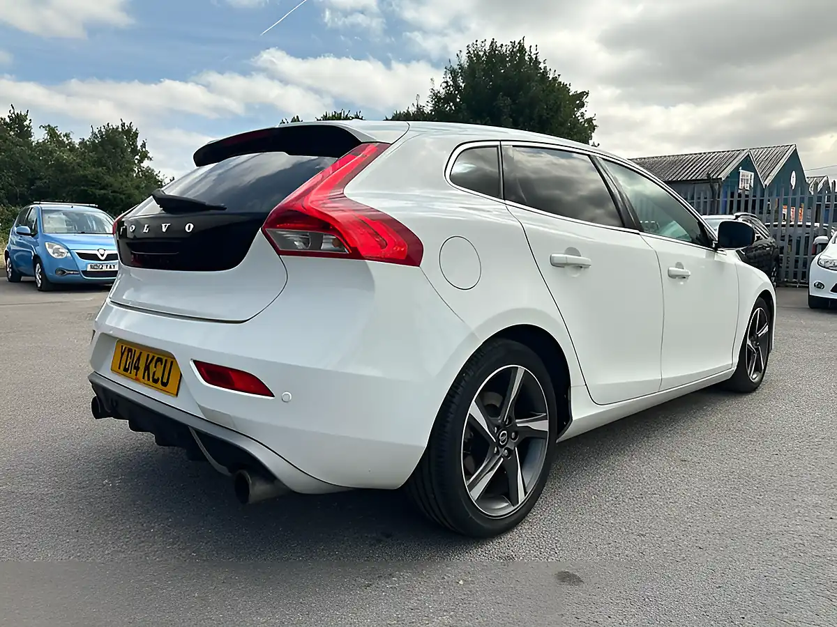 Used 2014 Volvo V40 R-Design White - Interior and Exterior details 10