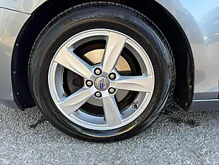 Used 2014 Volvo V40 Se Nav Grey - Interior and Exterior details 14