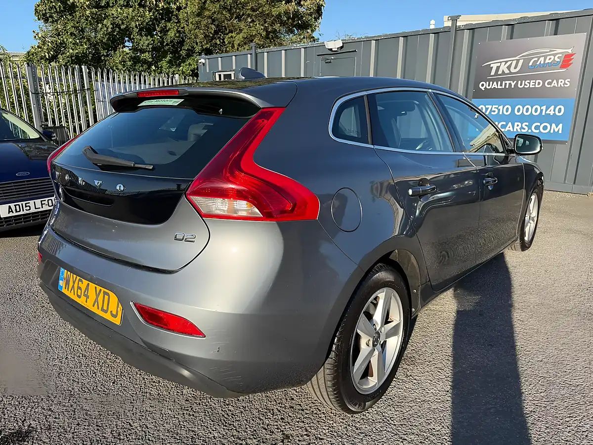 Used 2014 Volvo V40 Se Nav Grey - Interior and Exterior details 7