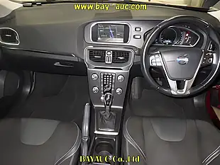 Used 2014 Volvo V40 Se Red - Interior and Exterior details 3