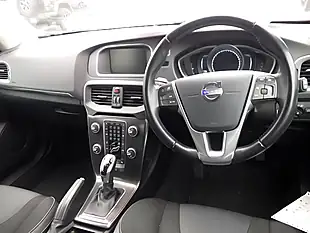 Used 2014 Volvo V40 Se Red - Interior and Exterior details 4