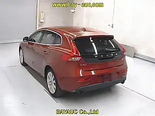 Used 2014 Volvo V40 Se Red - Interior and Exterior details 6