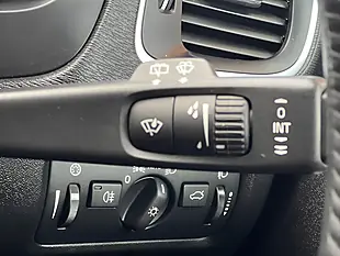 Used 2014 Volvo V40 Se Red - Interior and Exterior details 11
