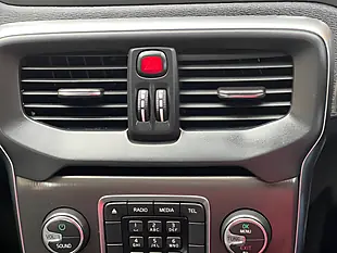 Used 2014 Volvo V40 Se Red - Interior and Exterior details 12