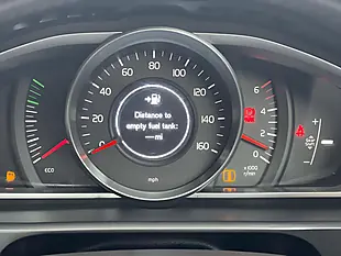 Used 2014 Volvo V40 Se Red - Interior and Exterior details 17