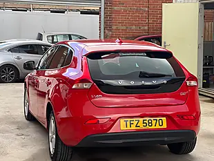 Used 2014 Volvo V40 Se Red - Interior and Exterior details 4