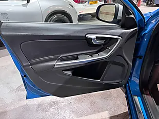 Used 2014 Volvo V60 R-Design Lux Nav Blue - Interior and Exterior details 7