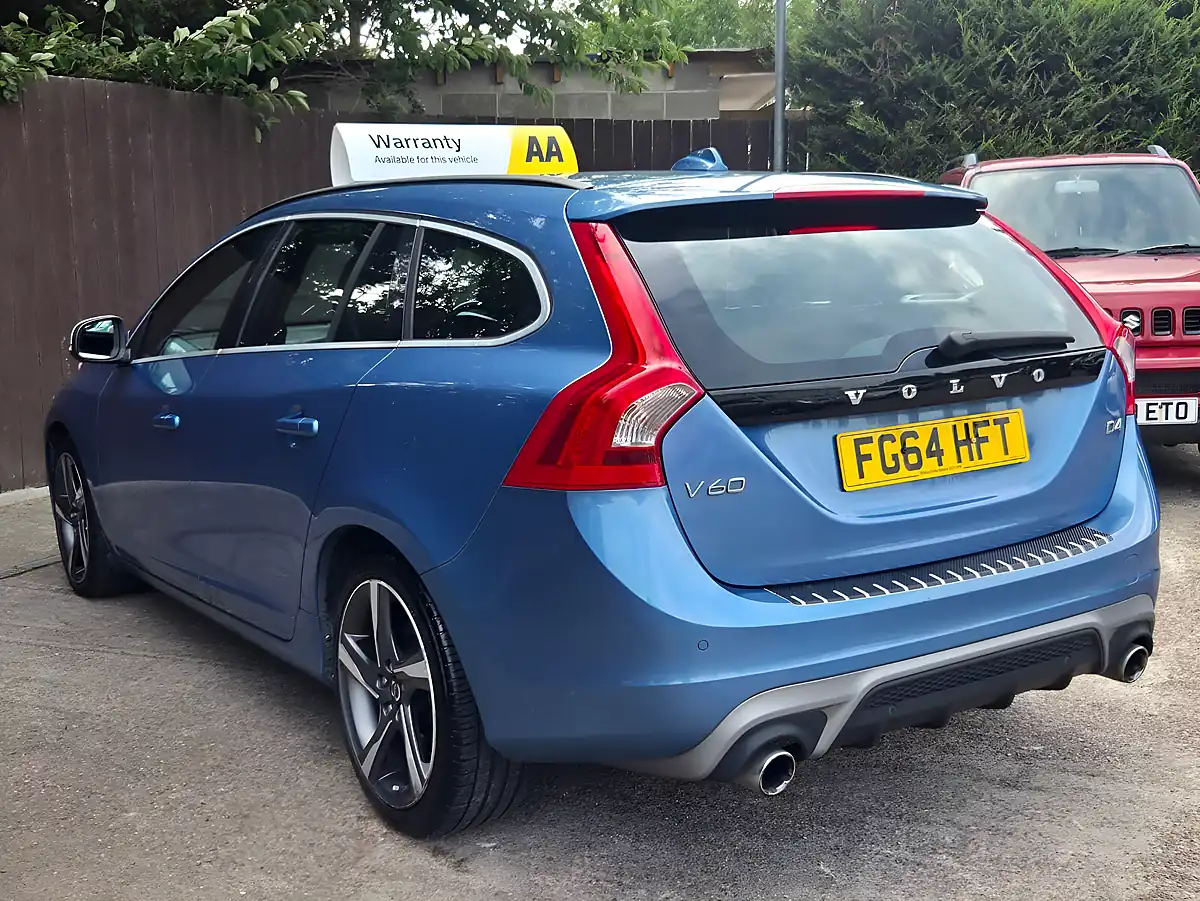 Used 2014 Volvo V60 R-Design Nav Blue - Interior and Exterior details 4