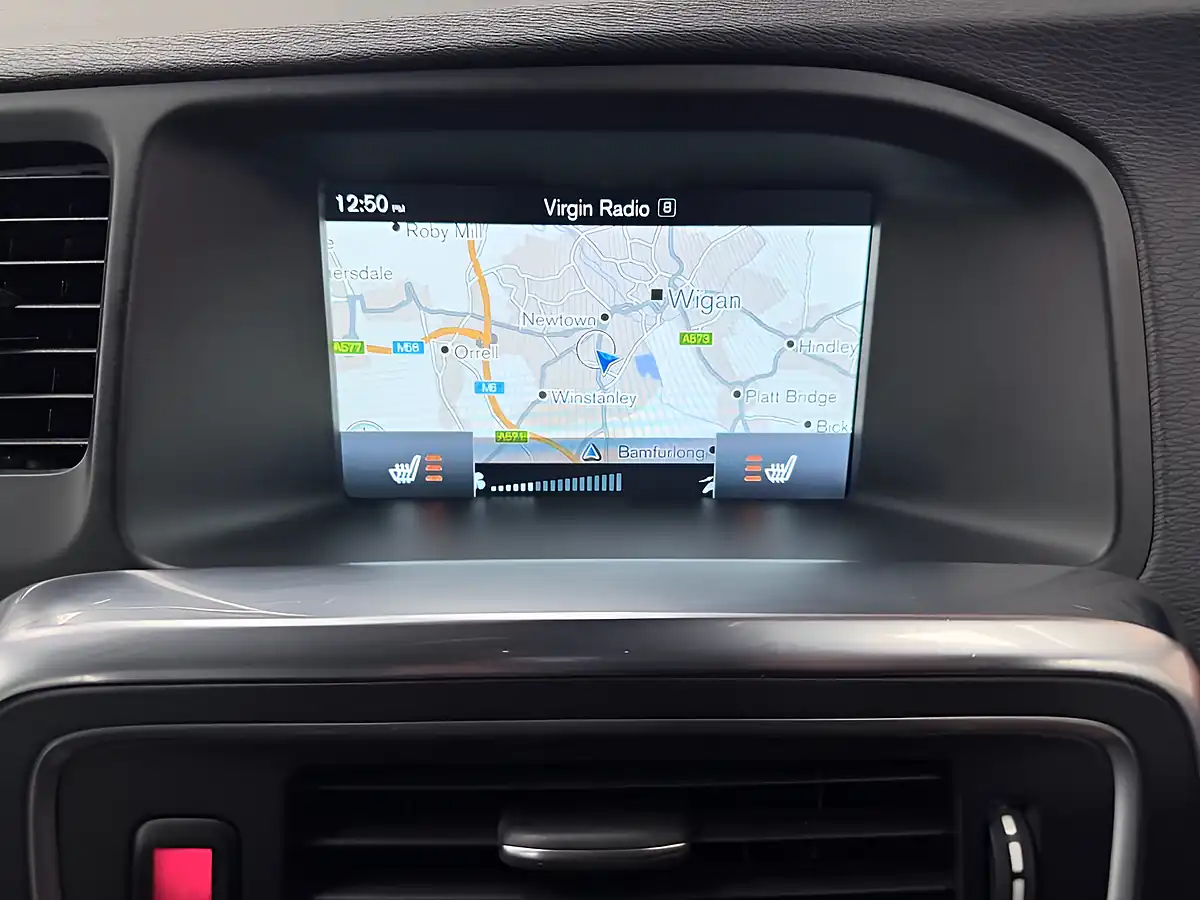 Used 2014 Volvo V60 Se Lux Nav Blue - Interior and Exterior details 10
