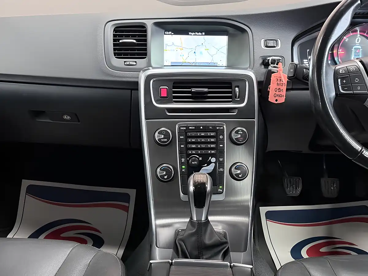 Used 2014 Volvo V60 Se Lux Nav Blue - Interior and Exterior details 15