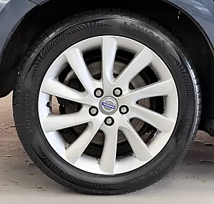 Used 2014 Volvo V60 Se Lux Nav Blue - Interior and Exterior details 19