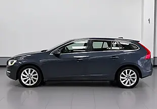 Used 2014 Volvo V60 Se Lux Nav Blue - Interior and Exterior details 4
