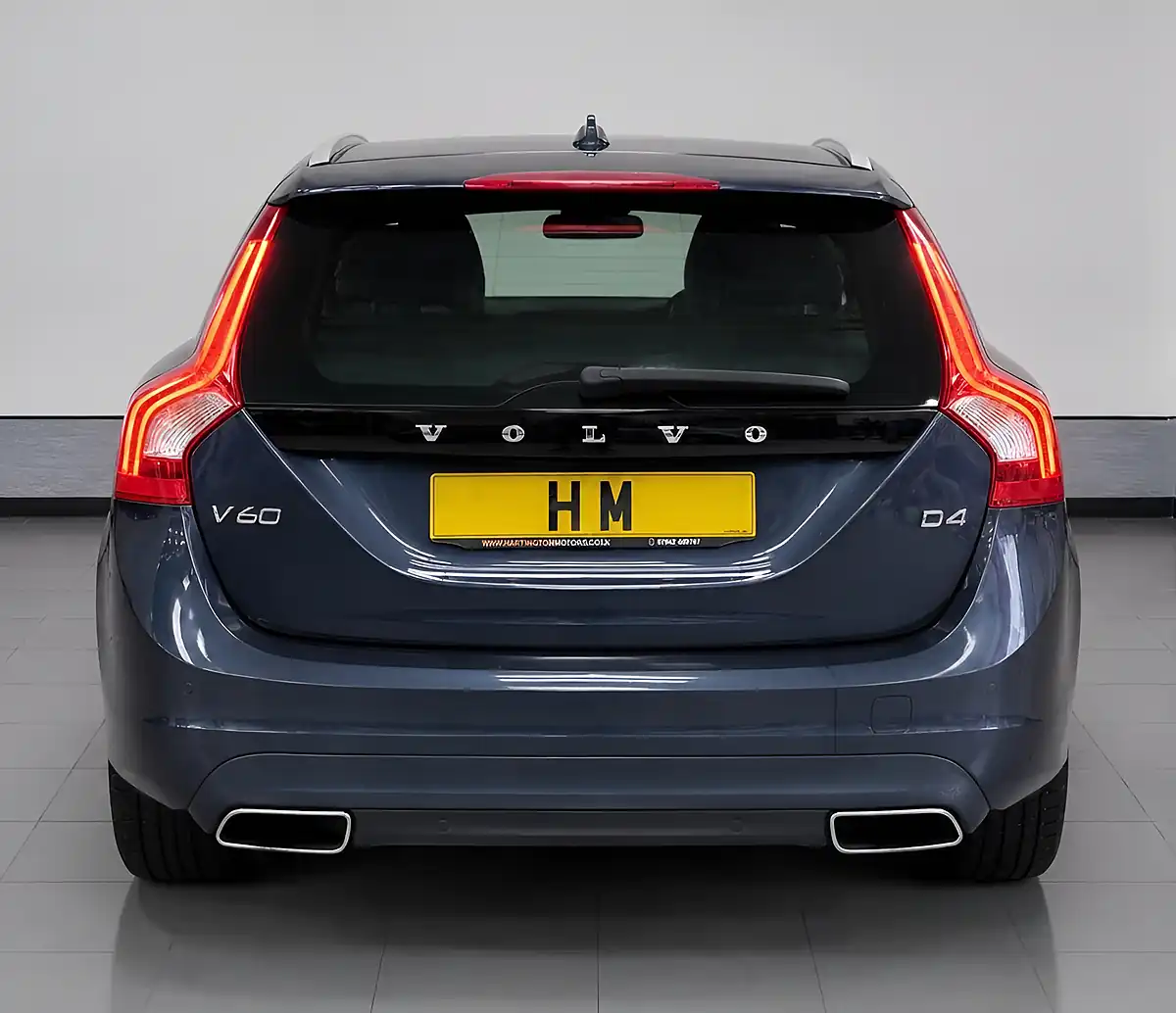 Used 2014 Volvo V60 Se Lux Nav Blue - Interior and Exterior details 6
