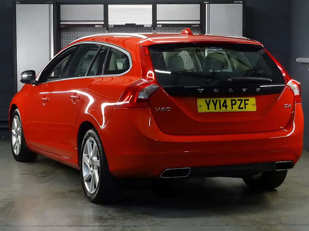Used 2014 Volvo V60 Se Lux Red - Interior and Exterior details 10