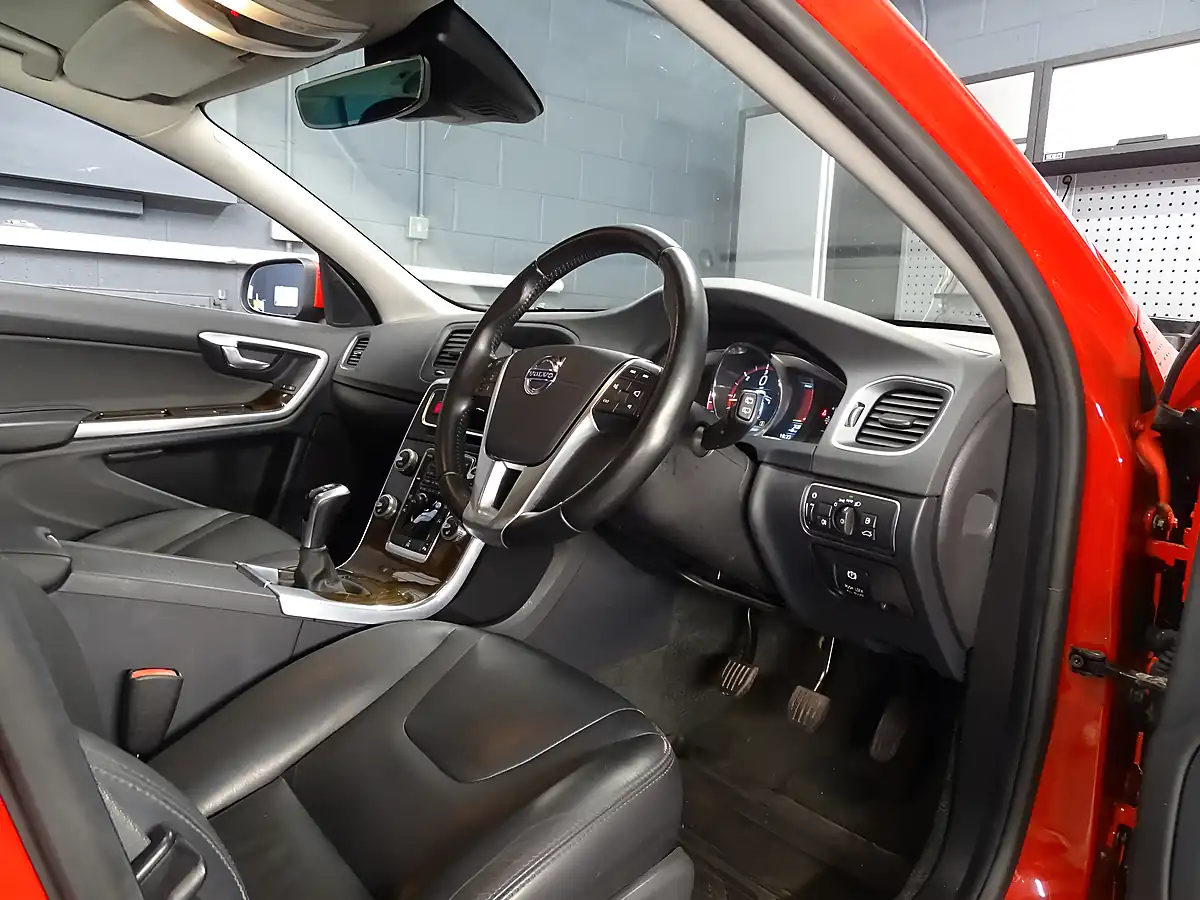 Used 2014 Volvo V60 Se Lux Red - Interior and Exterior details 16
