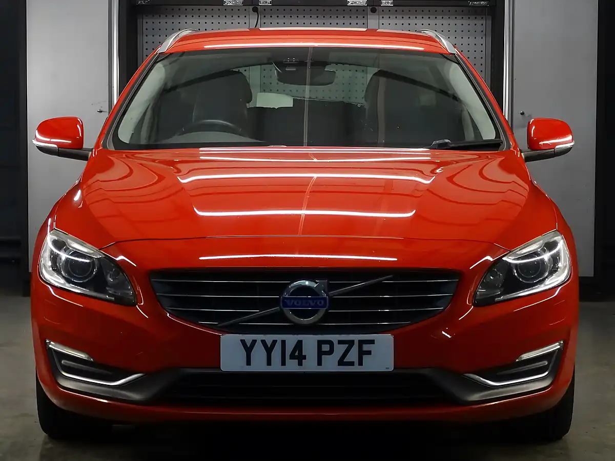 Used 2014 Volvo V60 Se Lux Red - Interior and Exterior details 6