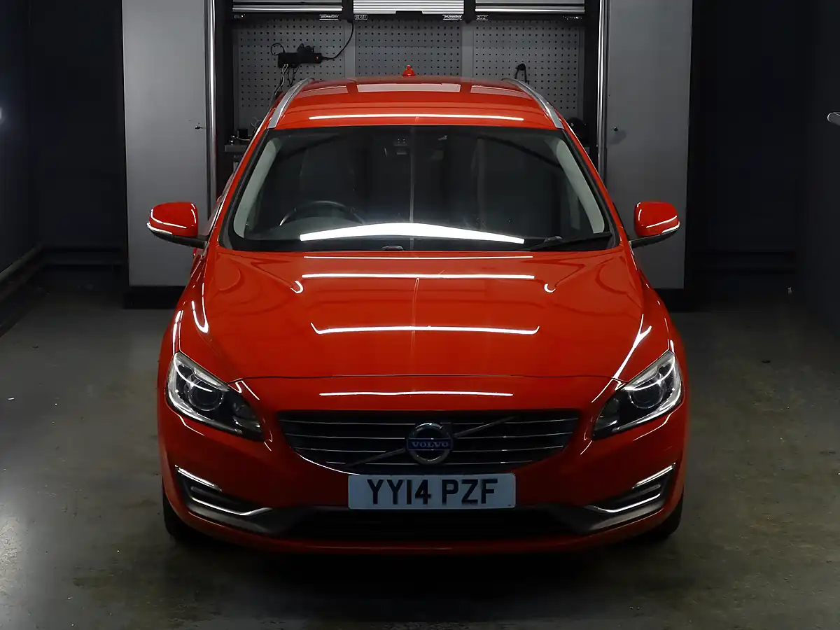 Used 2014 Volvo V60 Se Lux Red - Interior and Exterior details 7